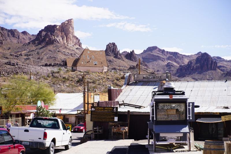 articles/grandcanyon-deathvalley-vegas-area51/Oatman/DSC04926.jpg