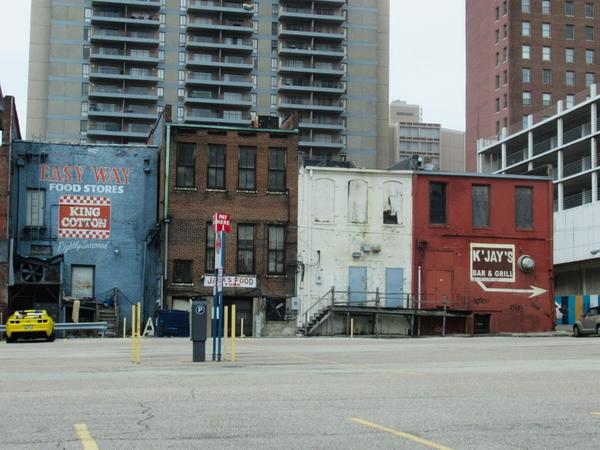 articles/memphis-elvis-superbowl/IMG_8816.jpg