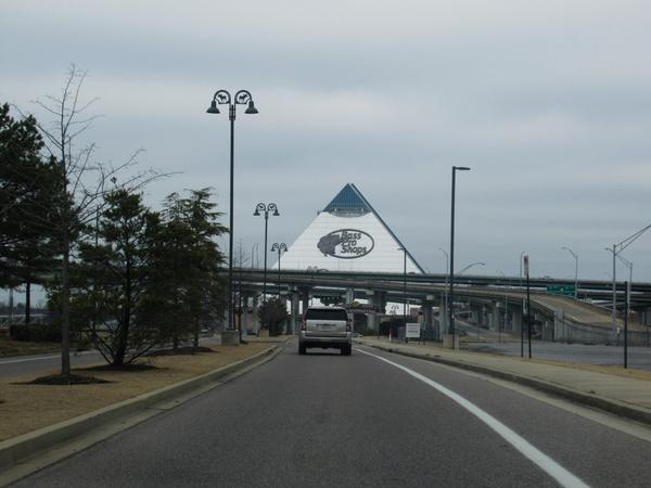 articles/memphis-elvis-superbowl/IMG_8817.jpg