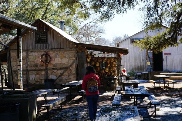 articles/sud-texas/Luckenbach/DSC04407.jpg