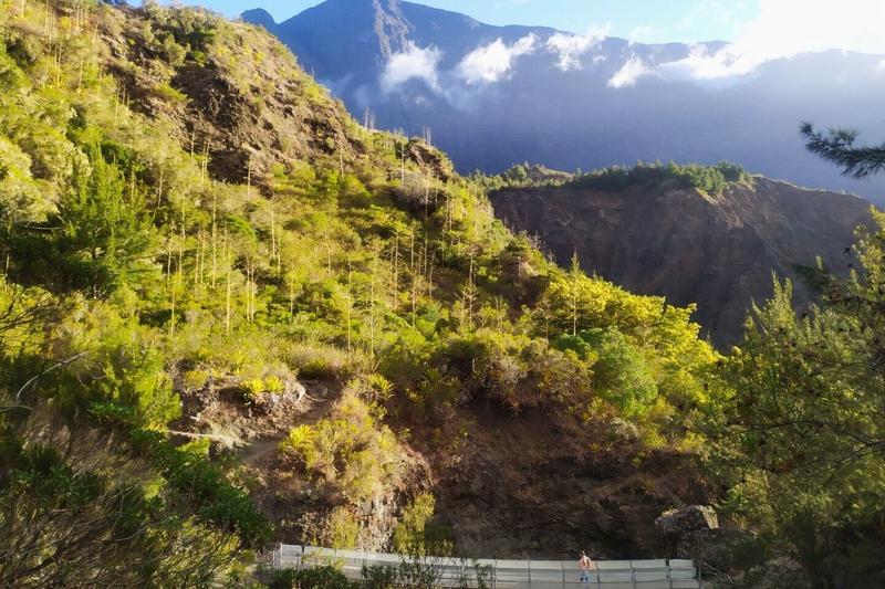 Randonnée dans le cirque de Mafate pour apprentis randonneurs